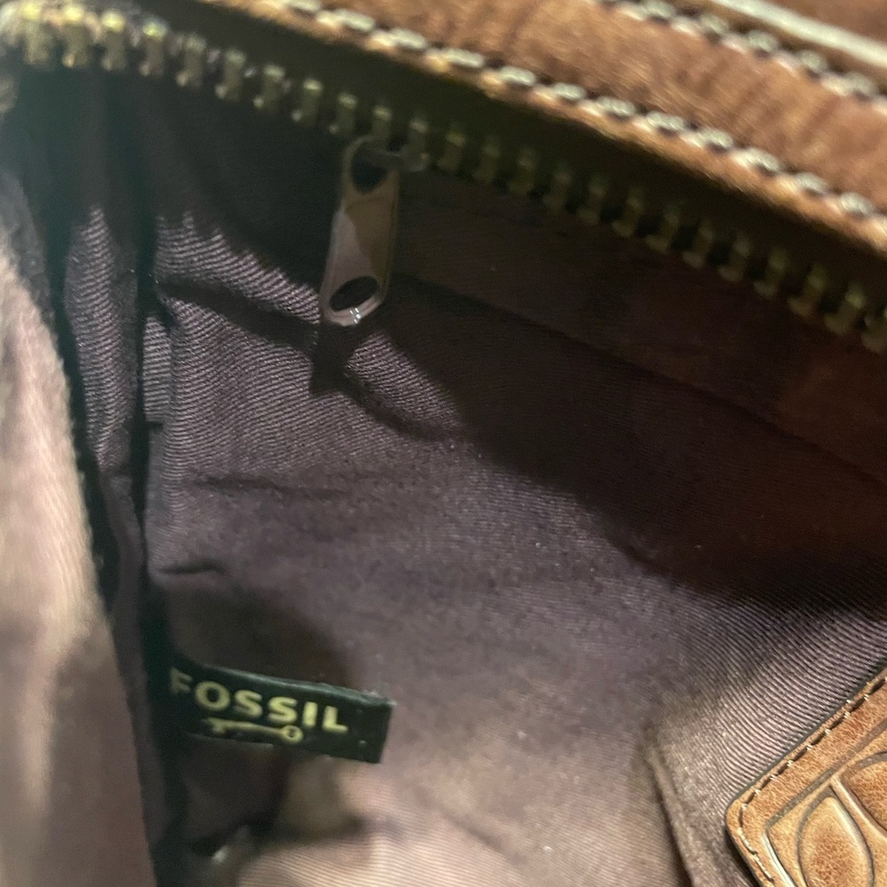 Fossil Vintage Sasha Distressed Cognac Leather Crossbody Bag - Picture 13 of 14